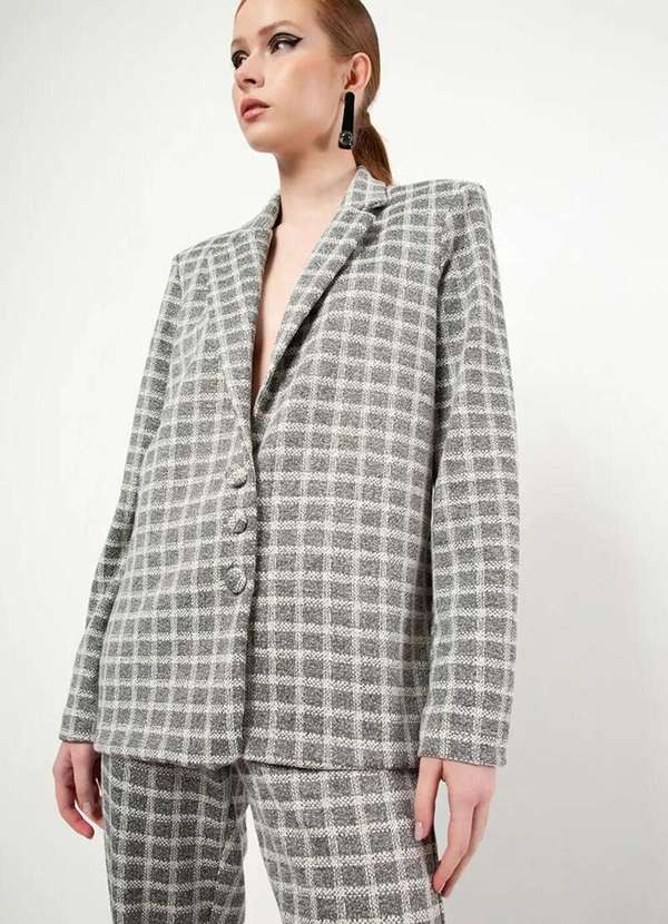 Sly Wear - Blazer Manga Longa em Malha Jacquard Estruturada Xadrez - Cinza