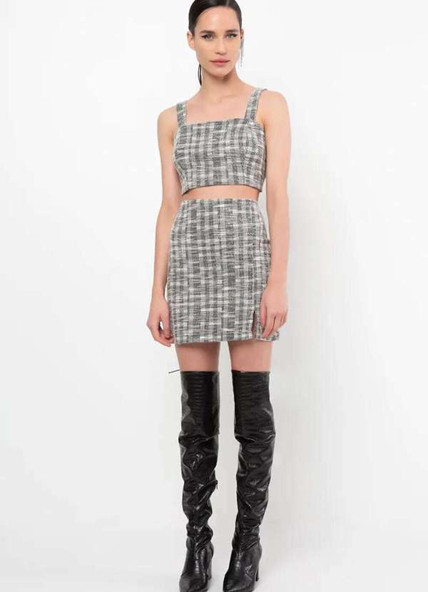 Sly Wear - Saia Curta com Fenda em Jacquard Texturizado - Preto 2