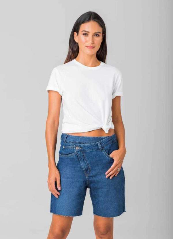 Disparate - Bermuda Jeans com Assimetria Frontal - Azul
