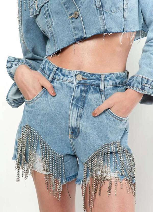 Sly Wear - Shorts Cintura Alta em Jeans com Franja Corrente de Strass - Azul