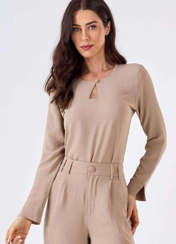Pks - Blusa Pks Manga Longa com Botao Decote Bege