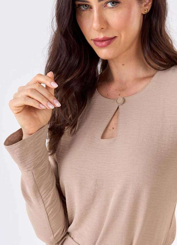 Pks - Blusa Pks Manga Longa com Botao Decote Bege 3