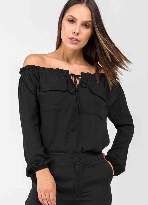 Pks - Blusa Pks Ombro a Ombro Bolsos Preto
