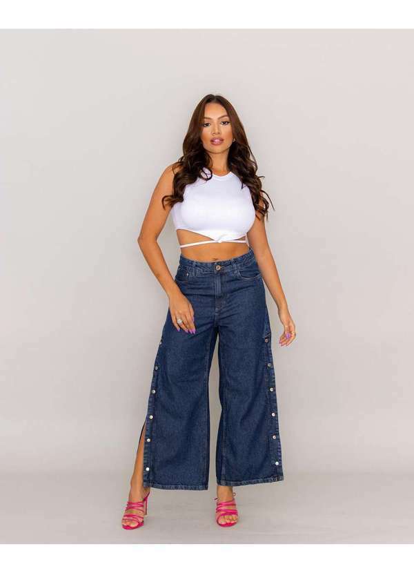 Consciência - Calca Jeans Escura Feminina Cropped Flare com Botoes na Barra Azul