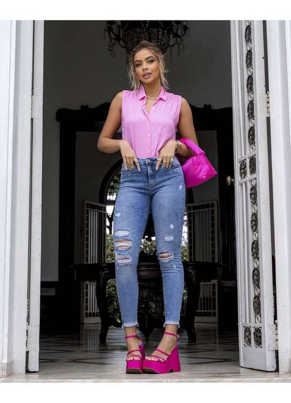 Consciência - Calca Jeans Feminina Cintura Media Rasgada com Barra Mullet Azul