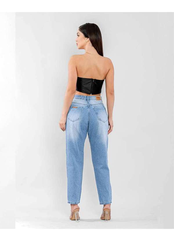 Calca Jeans Feminina Mom Cintura Alta Rasgos no Joelho e Barra