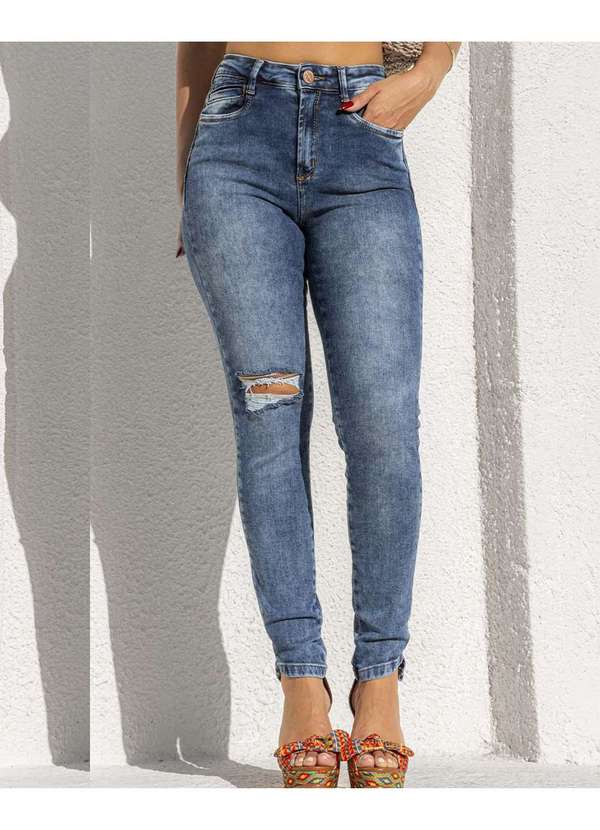 Consciência - Calca Jeans Feminina Skinny Cintura Media com Barra Irregular Azul 3