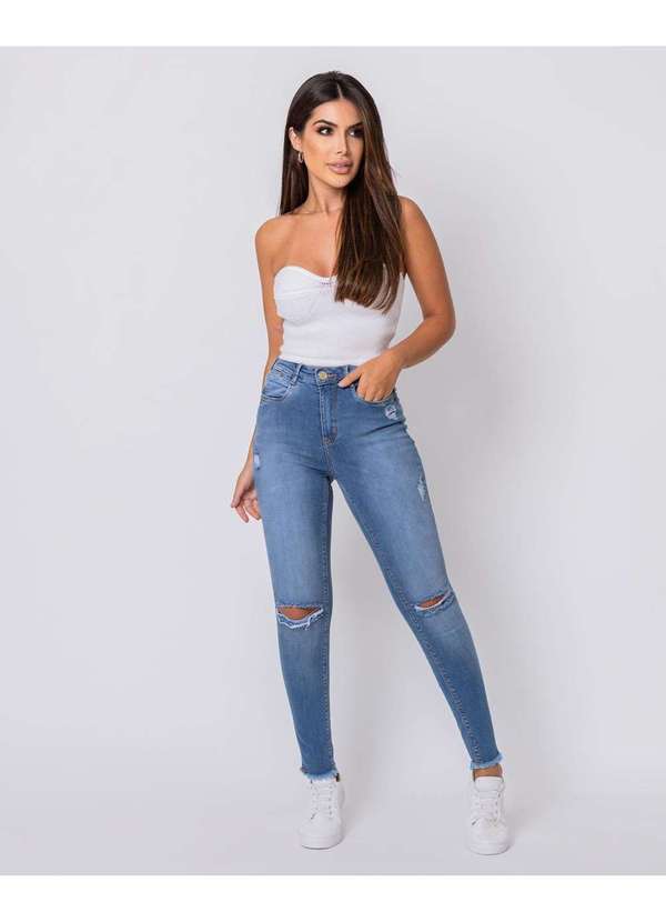 Consciência - Calca Jeans Femnina Cintura Media com Abertura Lateral na Barra Azul