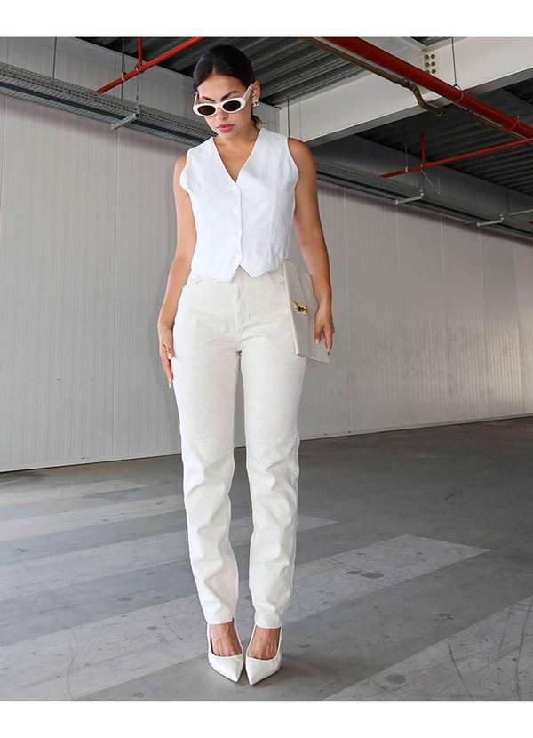 Consciência - Calca Linho Mom Feminina Cintura Alta Basica Bege