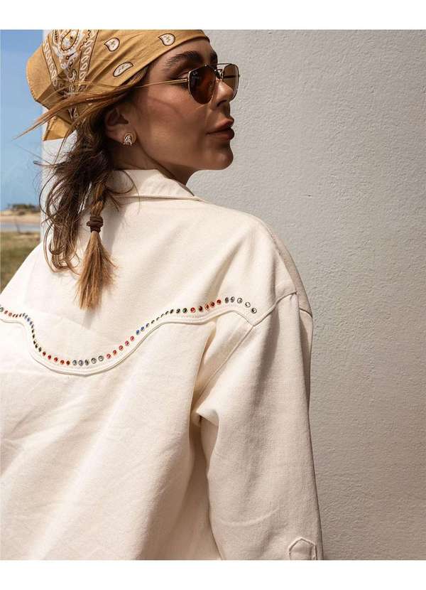 Consciência - Jaqueta Jeans Feminina Oversized com Aplicacao Ana Castela Branco 4