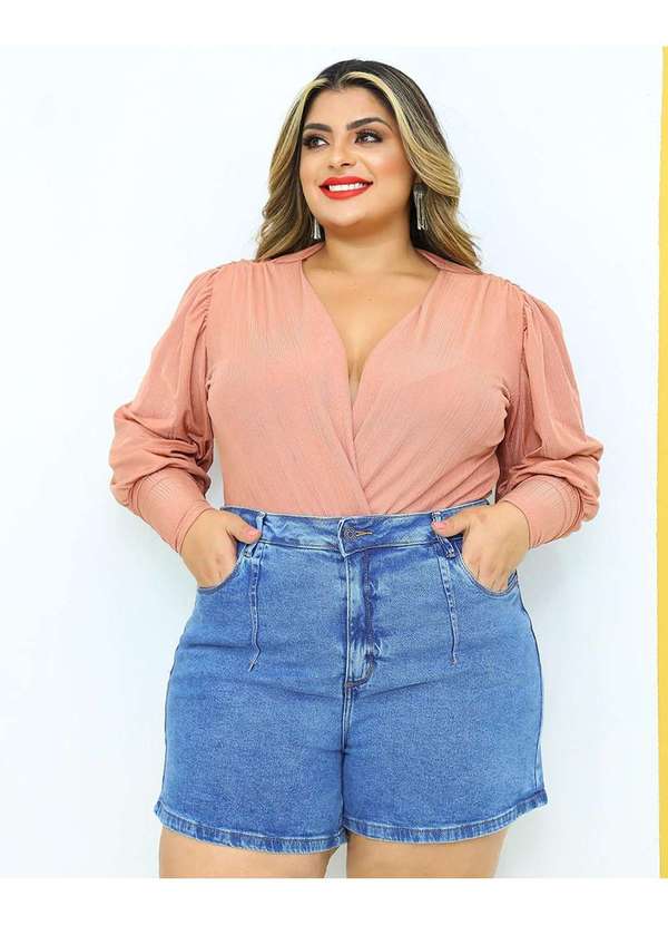 Consciência - Shorts Jeans Feminino Mom Plus Size com Pence Azul