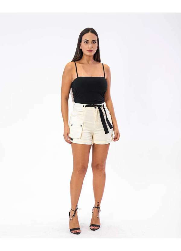 Consciência - Shorts Sarja Feminino Mom Cintura Alta com Cinto Branco