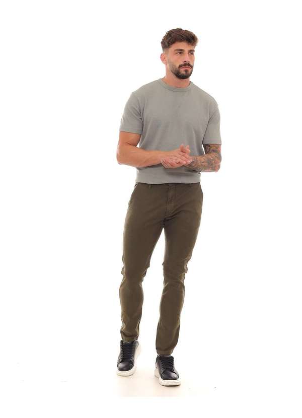 Consciência - Calca Sarja Chino Masculina Basica Verde Militar com Elastano Verde