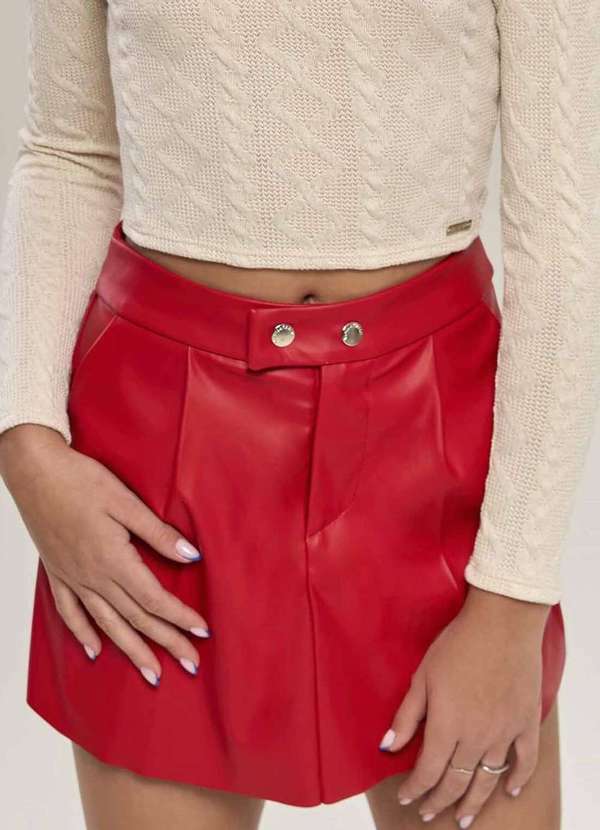 Vanilla Cream - Shorts Saia Vermelho em Couro Sintético Vermelho