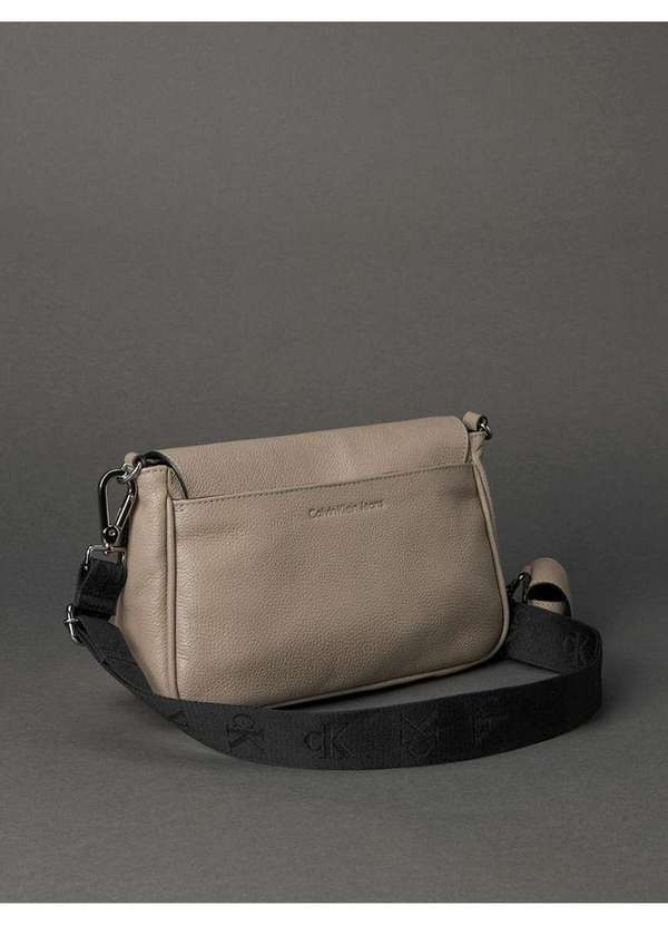 Calvin Klein Jeans - Bolsa Feminina Média Chaveiro Calvin Klein Jeans - Caqui Claro Bege 1