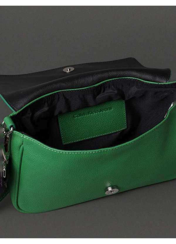 Calvin Klein Jeans - Bolsa Média Feminina Chaveiro Calvin Klein Jeans - Verde Médio Verde