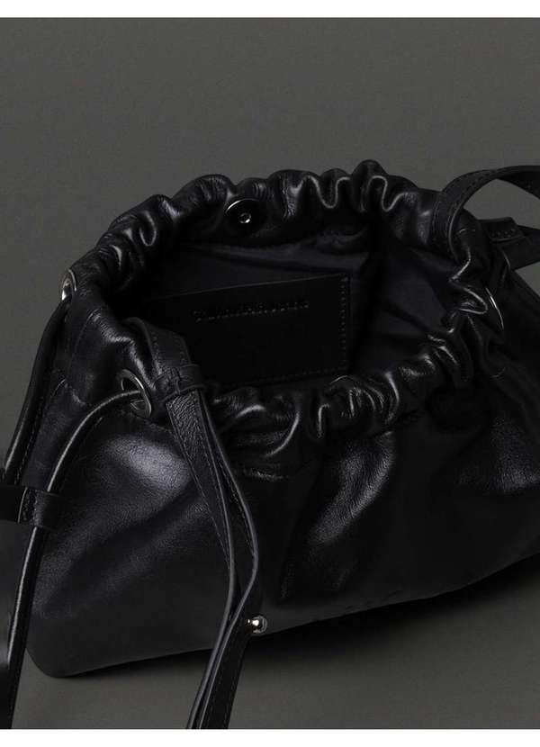 Calvin Klein Jeans - Bolsa Média Feminina Soft Calvin Klein Jeans - Preto Preto 3