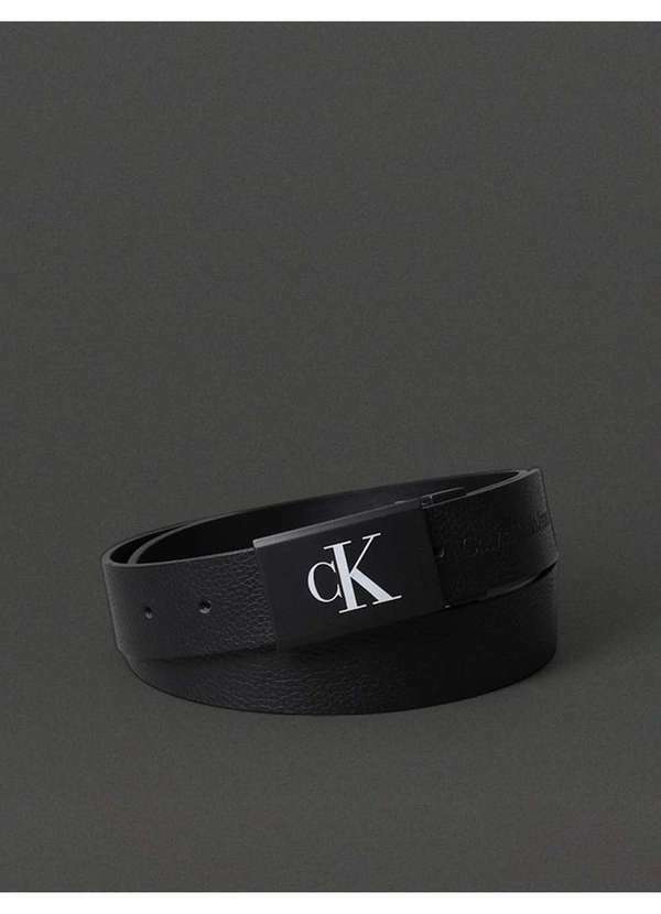 Calvin Klein Jeans - Kit Cinto Masculino e Mini Bolsa em Nylon Calvin Klein Jeans - Pr Preto