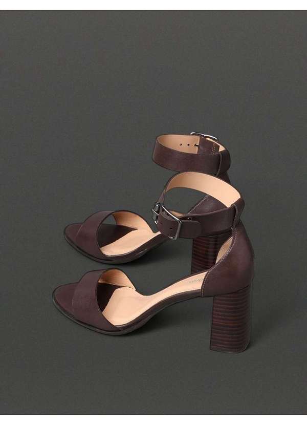 Calvin Klein Jeans - Sandália Feminina Salto Bloco Calvin Klein - Cafe Marrom 3