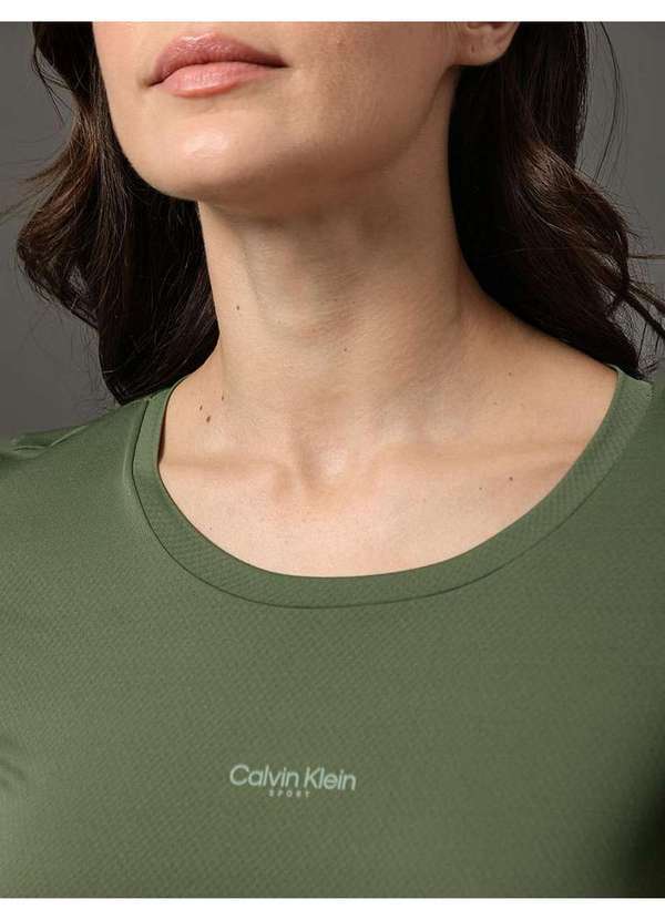 Calvin Klein Jeans - Camiseta Feminina Texturizada Calvin Klein Sport - Militar Verde