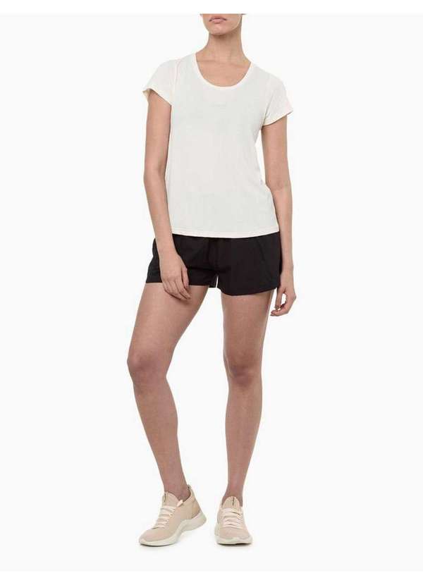 Calvin Klein Jeans - Short Feminino com Bermuda Compressão Calvin Klein Performance - Preto 2
