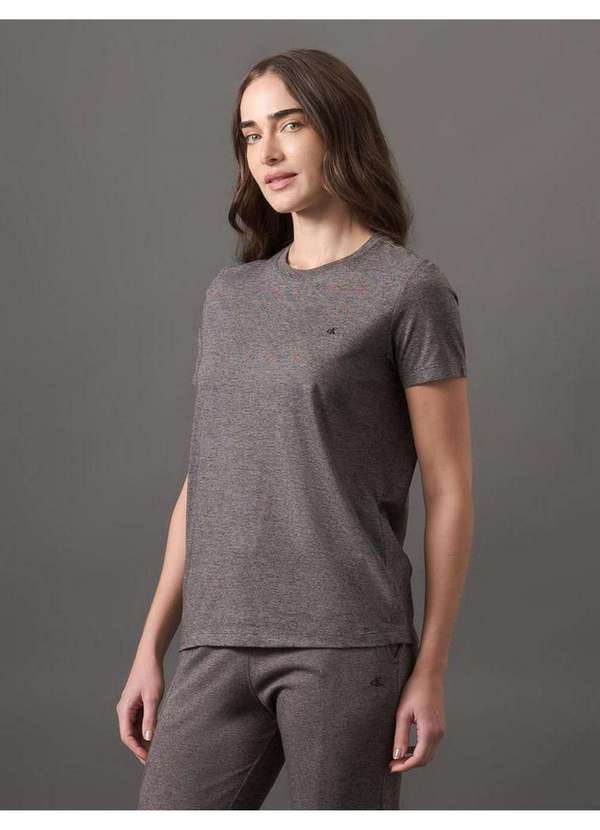 Calvin Klein Jeans - Camiseta Feminina Linho Mini Graphic Calvin Klein Underwear - Mar Marrom