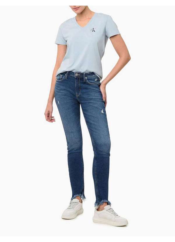 Calvin Klein Jeans - Camiseta Feminina Decote V - Azul Claro Azul 3