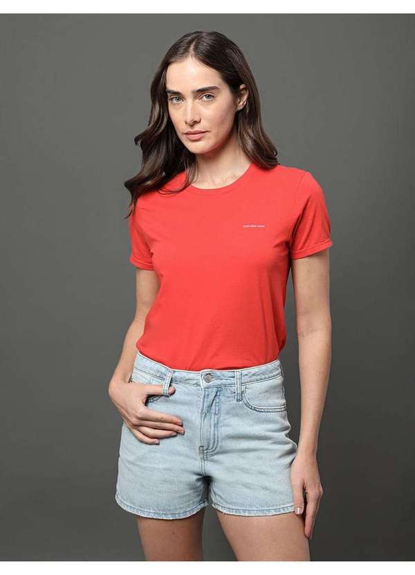 Calvin Klein Jeans - Camiseta Feminina Micrologo Peito Calvin Klein Jeans - Vermelho Vermelho