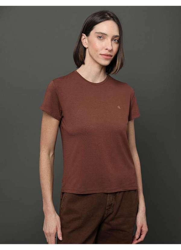Calvin Klein Jeans - Camiseta Feminina Viscolycra Calvin Klein Jeans - Marrom Marrom