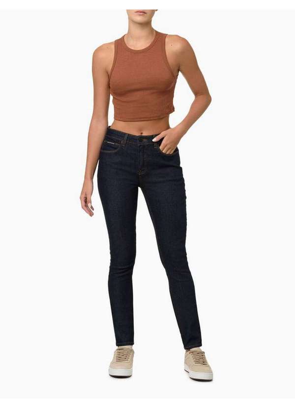 Calvin Klein Jeans - Regata Feminina Cropped Ribana - Caqui Medio Bege 2