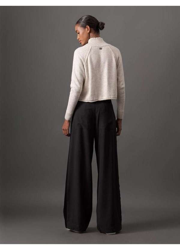 Calvin Klein Jeans - Calça Feminina Alfaiatada Acetinada Calvin Klein Jeans - Preto Preto 2