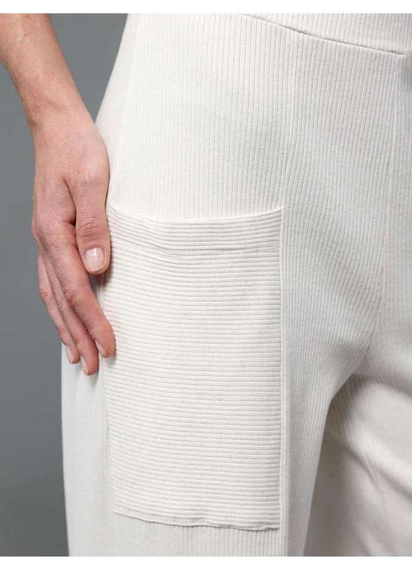 Calvin Klein Jeans - Calça Feminina Malha Wide Leg Calvin Klein - Off White Branco 3