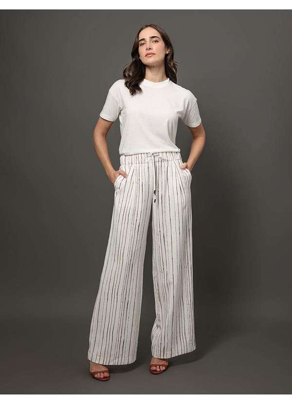 Calvin Klein Jeans - Calça Feminina Wide Leg Listra Irregular Calvin Klein - Branco Branco 3