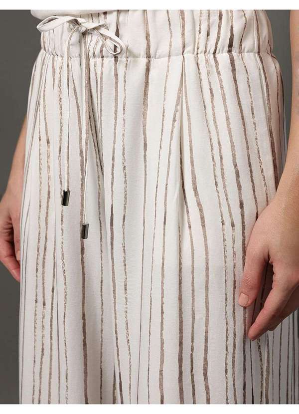 Calvin Klein Jeans - Calça Feminina Wide Leg Listra Irregular Calvin Klein - Branco Branco 4