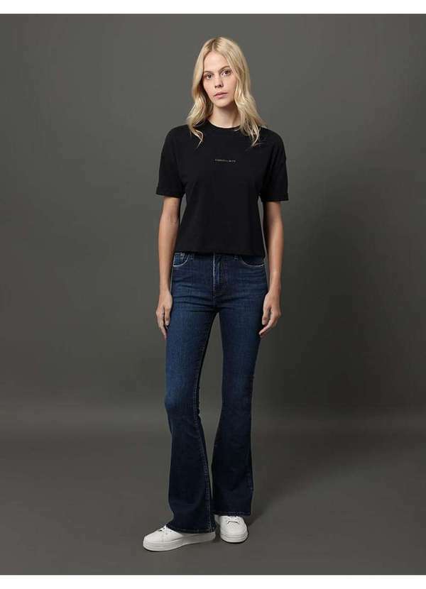 Calvin Klein Jeans - Calça Jeans Feminina Flare 5 Pockets Calvin Klein Jeans - Marinho Azul