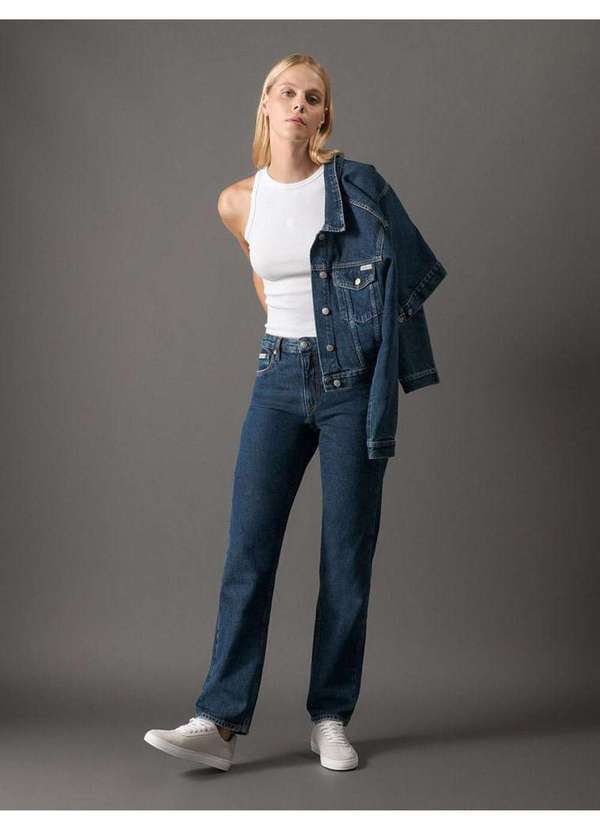 Calvin Klein Jeans Calça Jeans Feminina Straight Tom Escuro Calvin Klein  Jeans Mar Azul