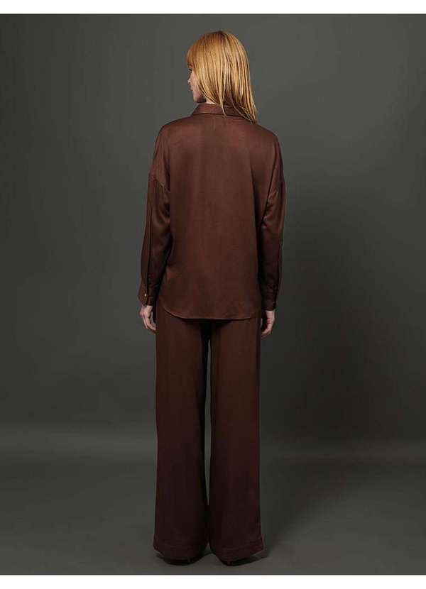 Calvin Klein Jeans - Camisa Feminina Acetinada Calvin Klein - Marrom Marrom 4