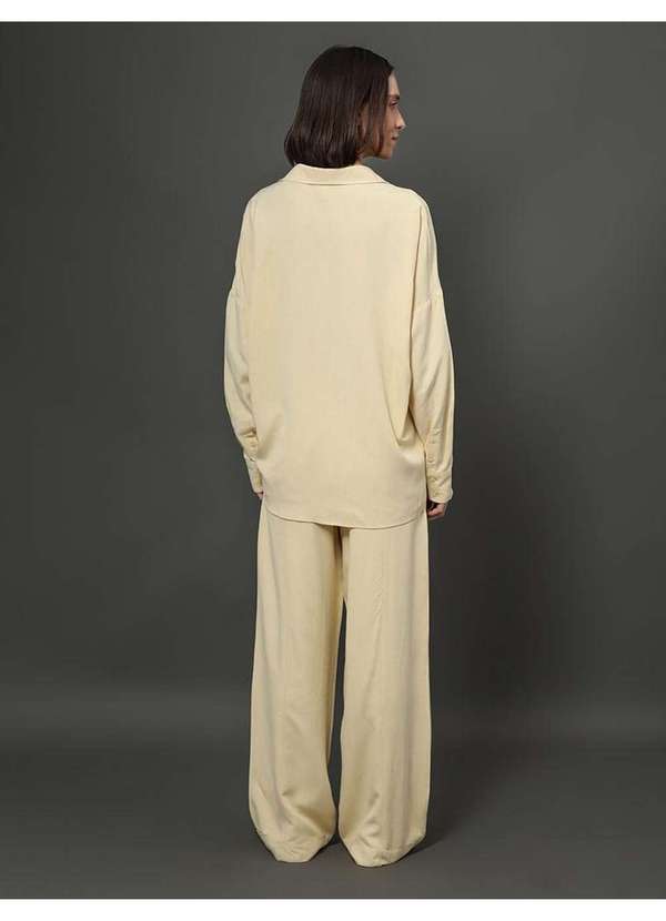 Calvin Klein Jeans - Camisa Feminina Linho Misto Calvin Klein Jeans - Amarelo Manteiga Amarelo 2