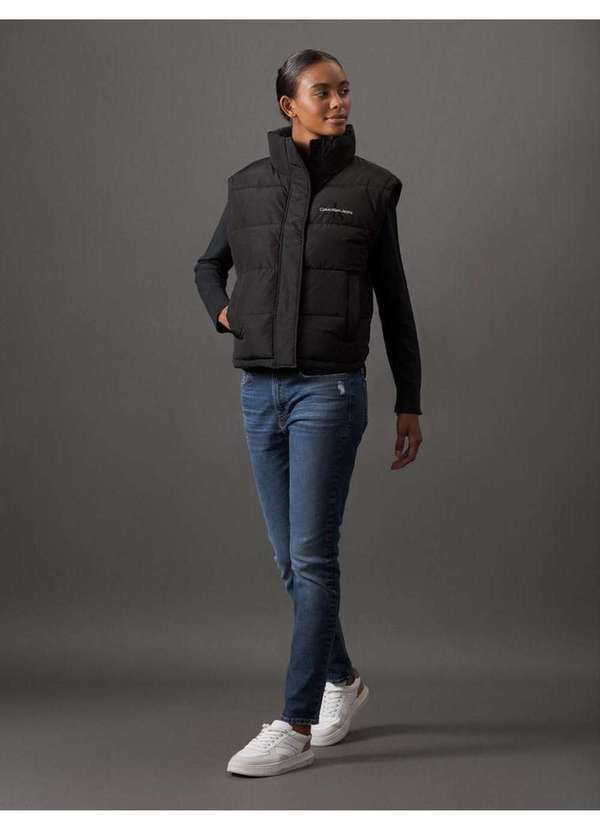 Calvin Klein Jeans - Colete Feminino Logo no Peito Calvin Klein Jeans - Preto Preto
