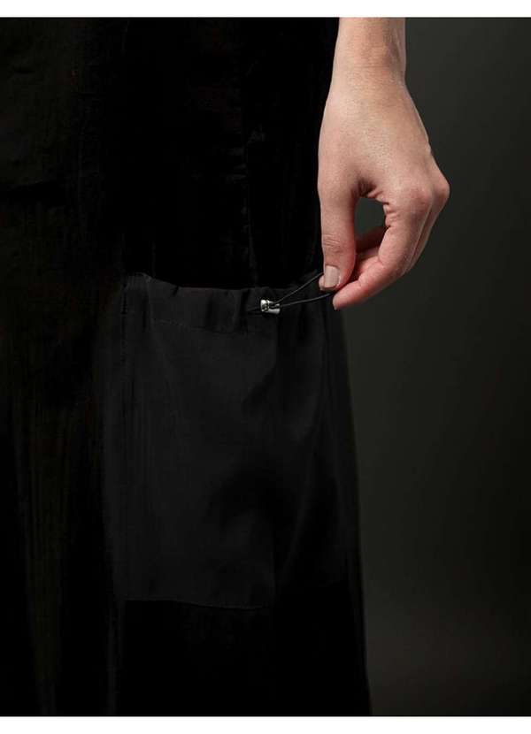 Calvin Klein Jeans - Saia Cargo com Regulador Calvin Klein Jeans - Preto Preto 2