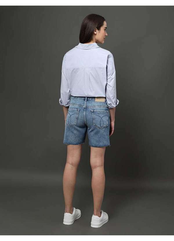 Calvin Klein Jeans - Bermuda Jeans Feminina Alongada Calvin Klein Jeans - Azul Claro Azul 3