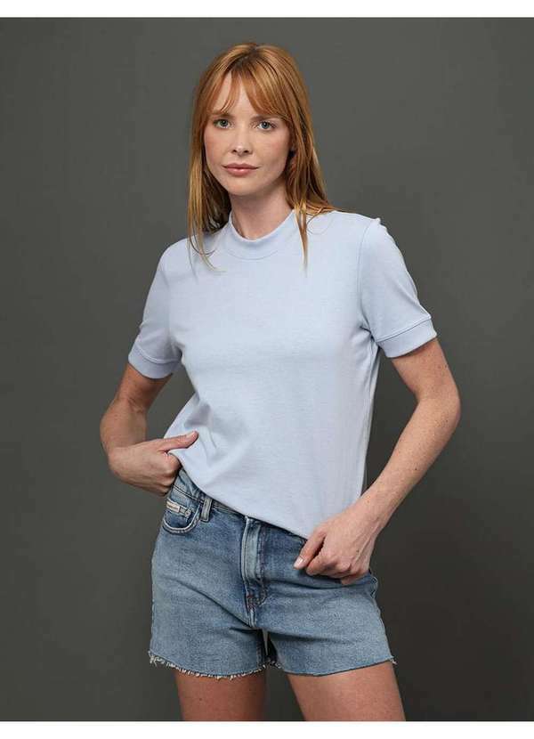 Calvin Klein Jeans - Shorts Jeans Feminino Barras a Fio Calvin Klein Jeans - Azul Clar Azul