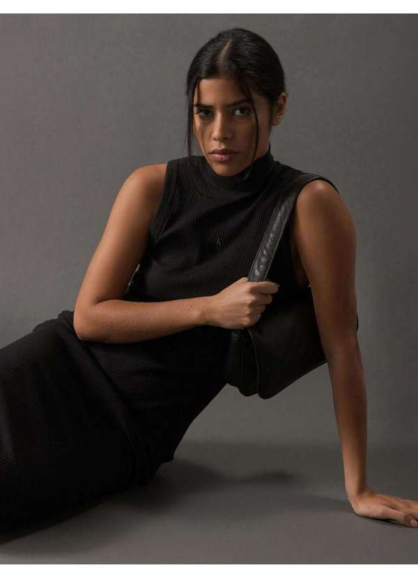 Calvin Klein Jeans - Vestido Feminino Gola Alta Calvin Klein Jeans - Preto Preto 4