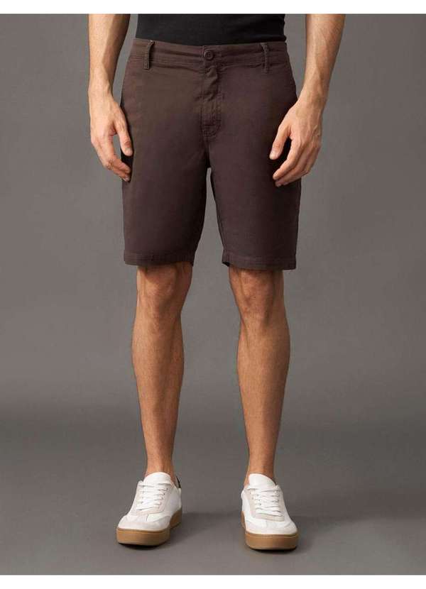 Calvin Klein Jeans - Bermuda Masculina Color Chino Calvin Klein Jeans - Cafe Marrom