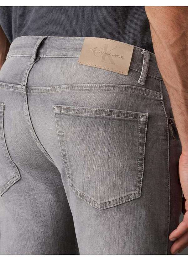 Calvin Klein Jeans - Calça Jeans Masculina Skinny 5 Pockets 3d Calvin Klein Jeans - Ci Cinza