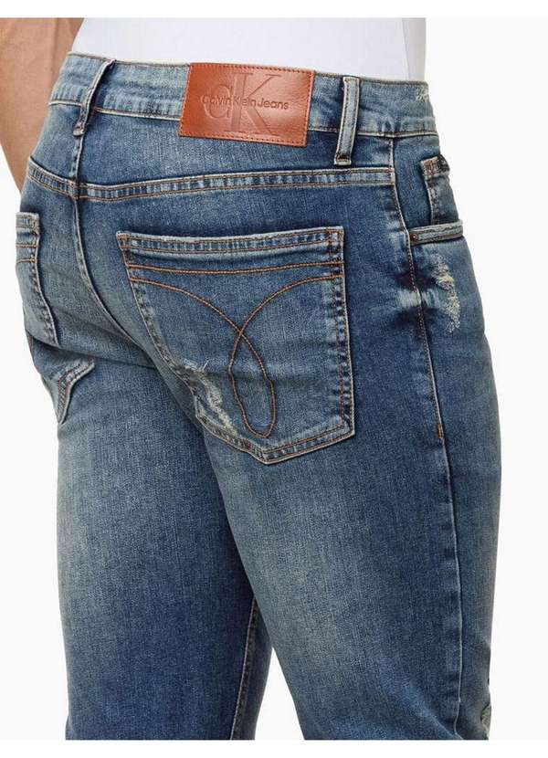 Calvin Klein Jeans - Calça Jeans Masculina Skinny Viés Bolso - Azul Médio Azul 4