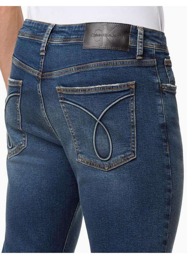 Calvin Klein Jeans - Calça Jeans Masculina Straight Filigrana Embossed - Marinho Azul 2