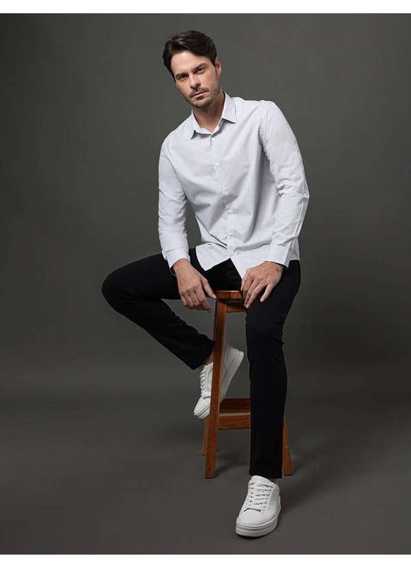 Calvin Klein Jeans - Calça Masculina Moletom 5 Pockets Calvin Klein - Preto Preto