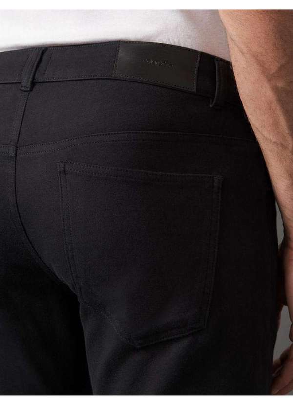 Calvin Klein Jeans - Calça Masculina Moletom 5 Pockets Calvin Klein - Preto Preto 4