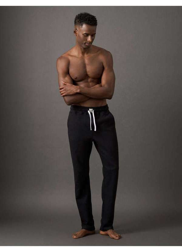 Calvin Klein Jeans - Calça Masculina Reta Suedine Soft Calvin Klein Underwear - Preto Preto